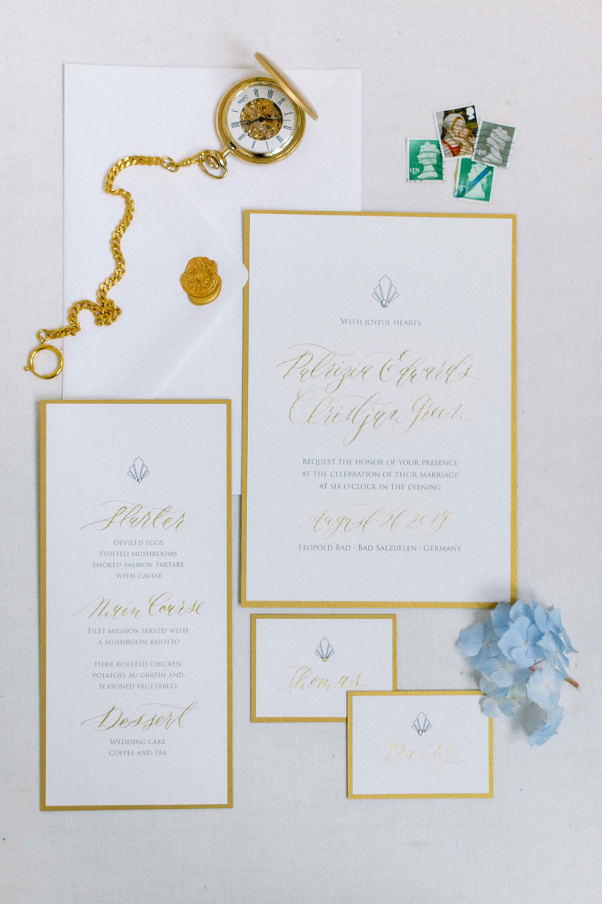 Hochzeitspapeterie 20-er Jahre mit Goldkalligrafie