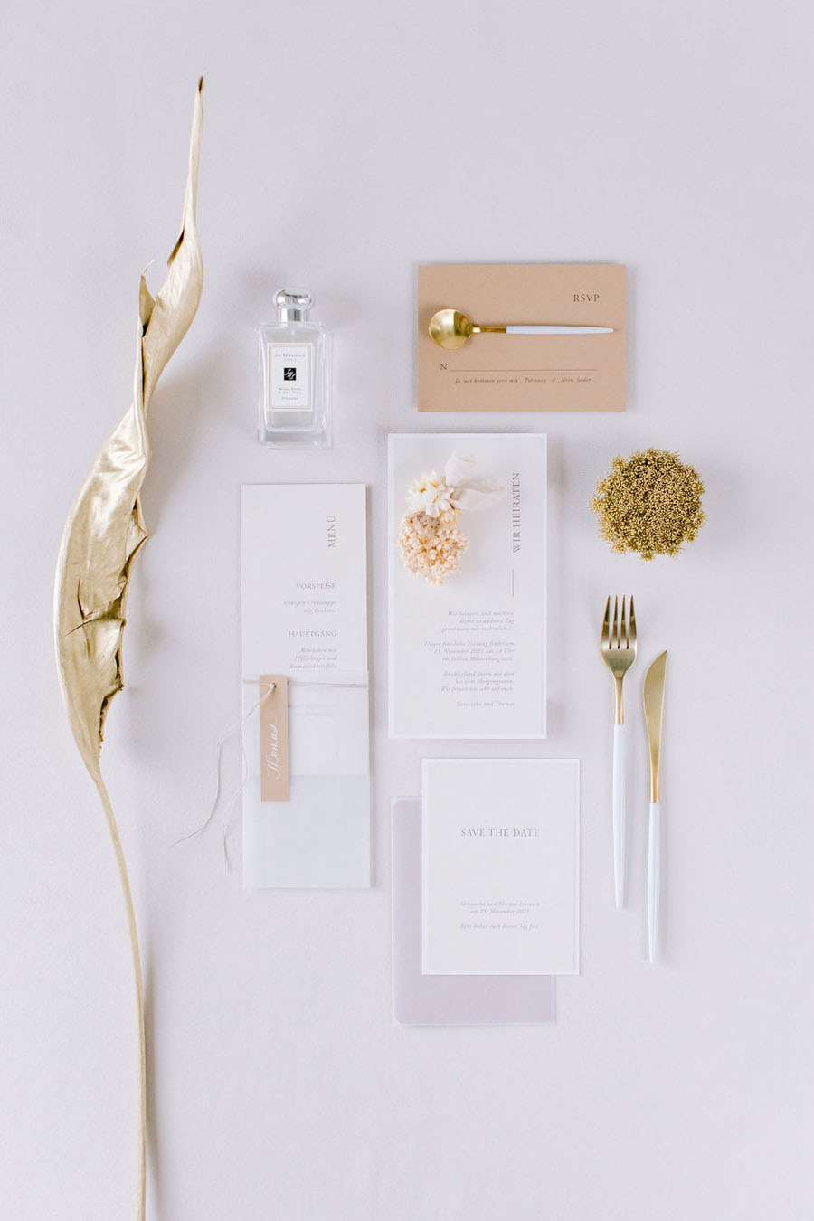 Minimalistische stylische Hochzeitspapeterie